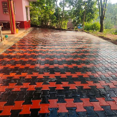 Green Land Estate Homestay 5 Rooms With Garden View Madikeri Eksteriør bilde